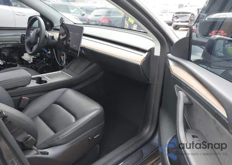 2023 Tesla Model Y Awd/Long Range Dual Motor All-Wheel Drive from USA, damaged, VIN 7SAYGDEE0PF867570